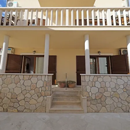 Apartment Hrvoje