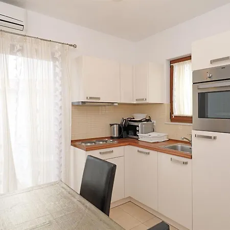 Apartment Hrvoje *