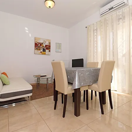 Apartment Hrvoje