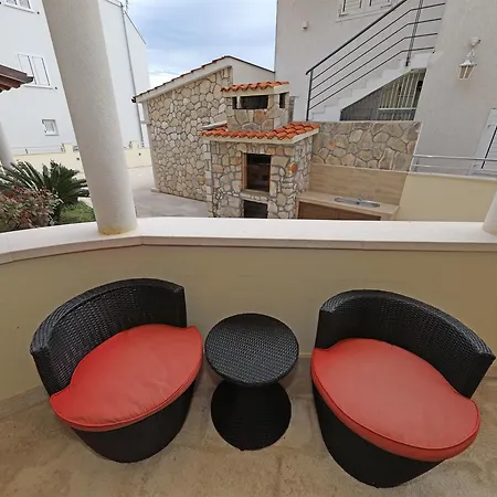 Hrvoje Apartment
