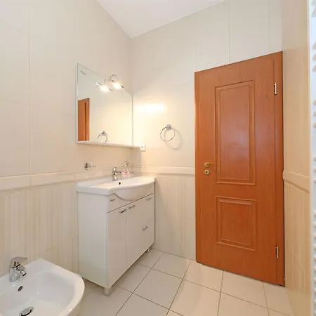 Hrvoje Apartment *
