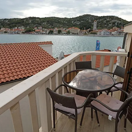 Hrvoje Apartment